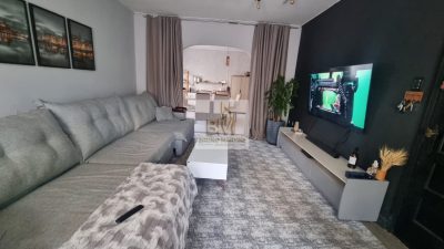 Casa Jd Aeroporto 3 d com armários, ótima localização