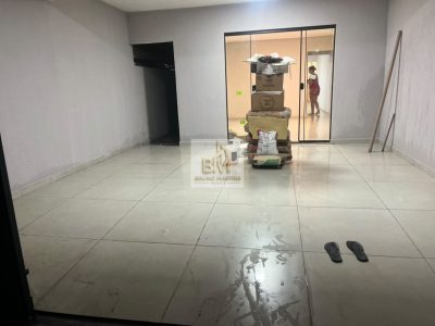 Casa Pq Roosevelt porcelanato terreno no fundo